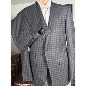 Tom Ford Plaid Charcoal 2pc Peak Lapel Suit 50R Italy 40R US 34x32 Trousers EUC